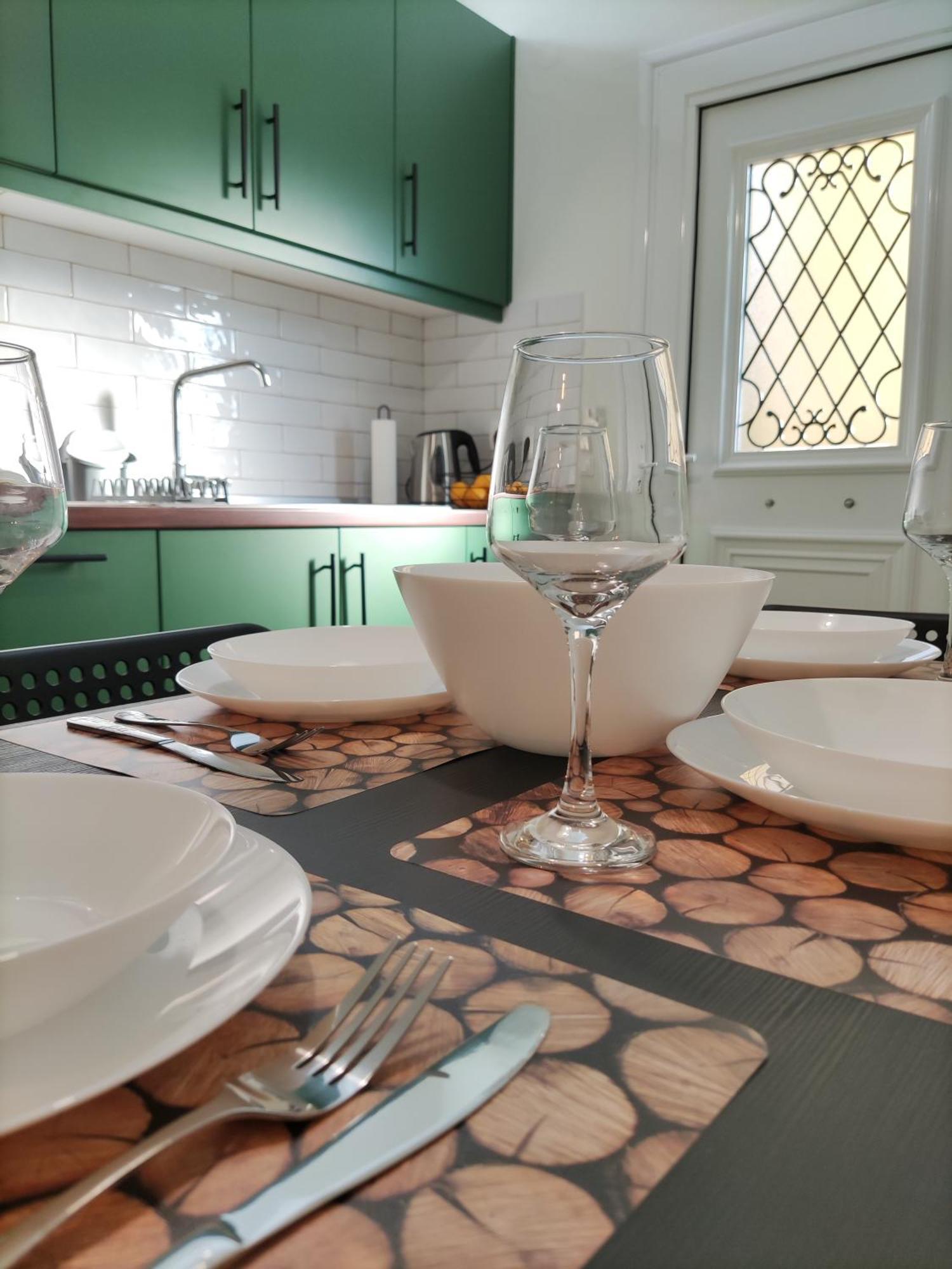 Angelique's Cozy Appartement Alepou